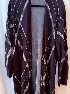 Kasper Black & White Geometric Open Cardigan
